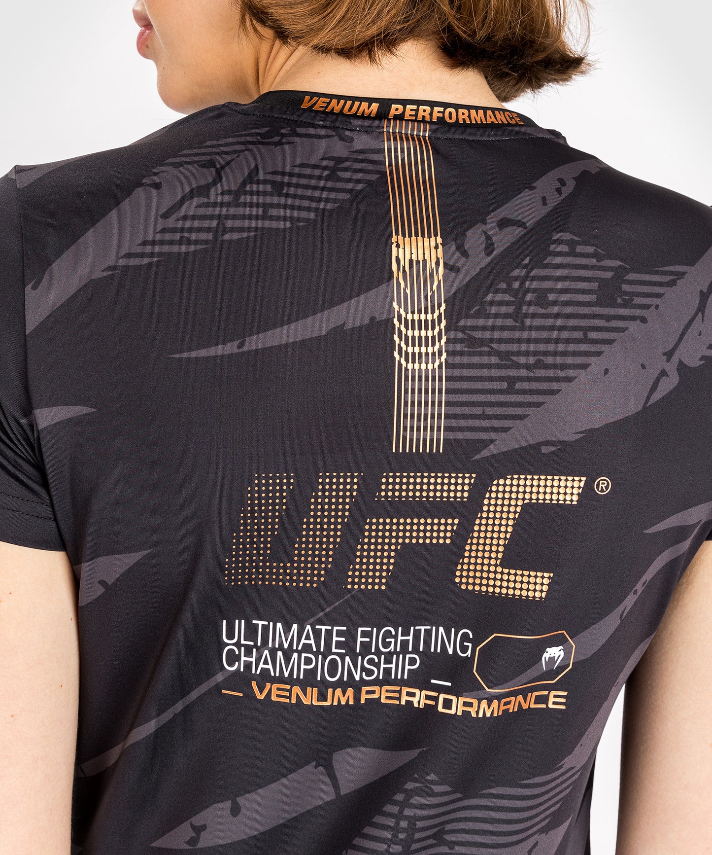 UFC Adrenaline by Venum Fight Week Frauen Dry-Tech-T-Shirt - Urban Camo