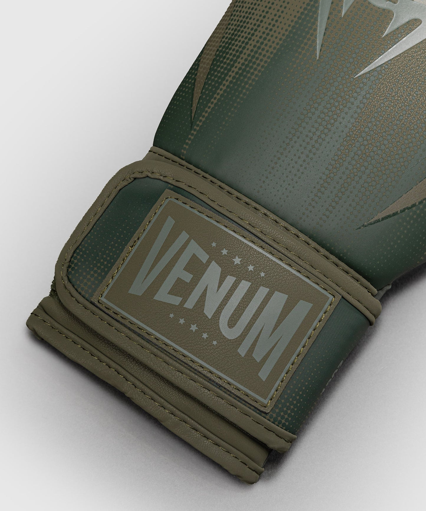Venum Stealth Boxhandschuhe Khaki/Dunkelgrün
