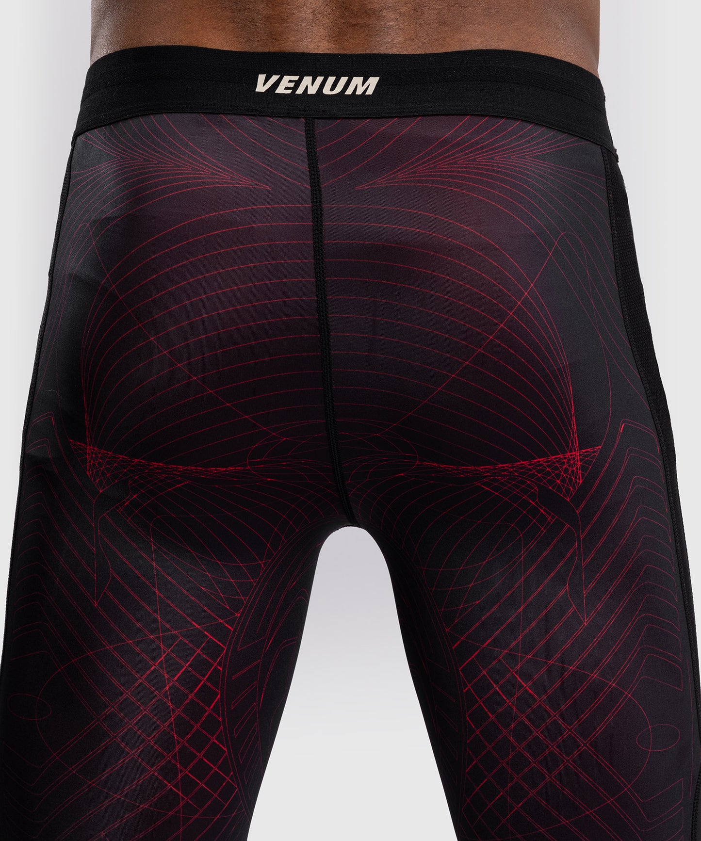 Venum G-Fit Air Kompressionshose für Männer - Tiefschwarz/Feuerrot