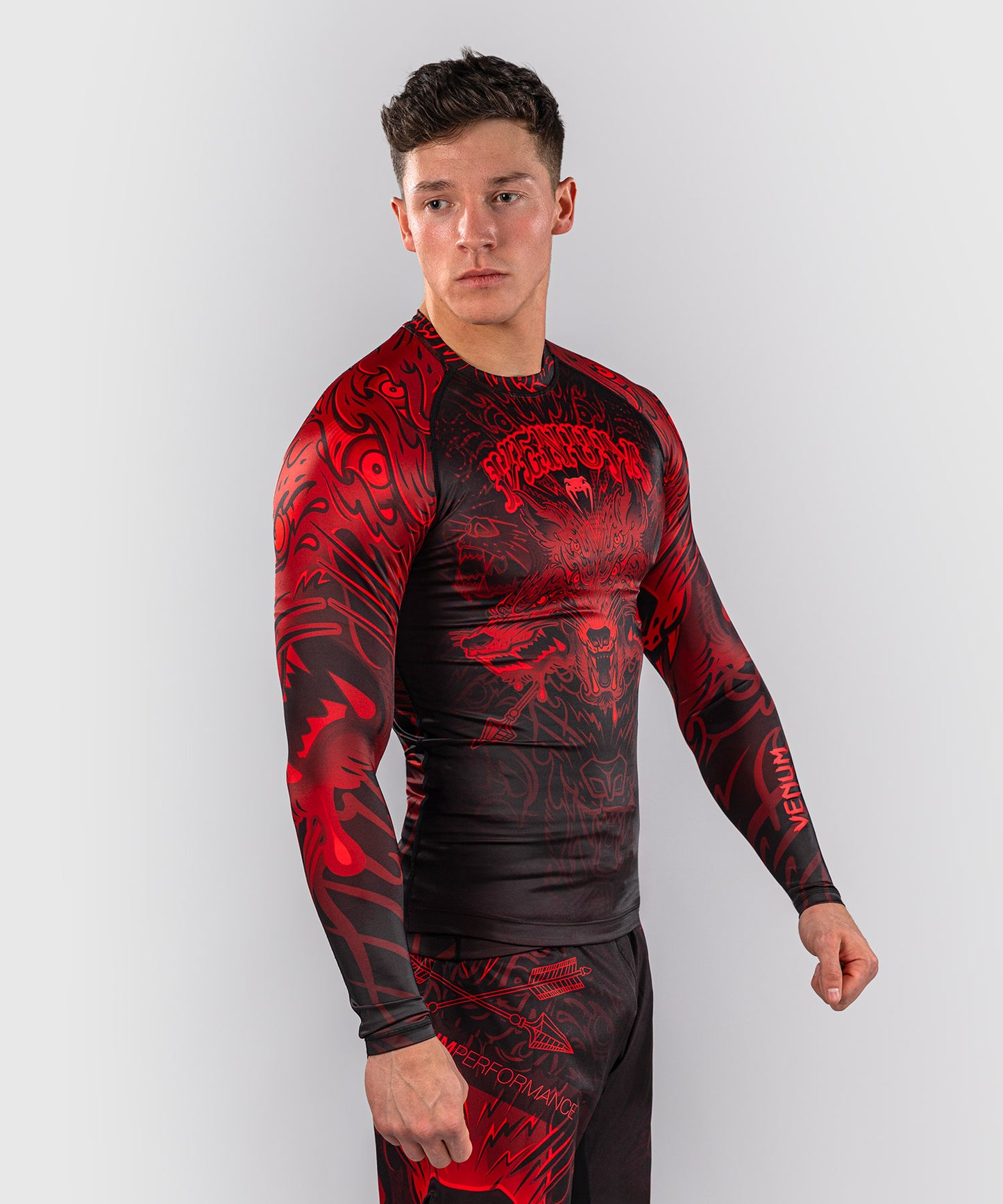 Rashguard à Manches Longues Venum Wolf Atak – Noir/Rouge