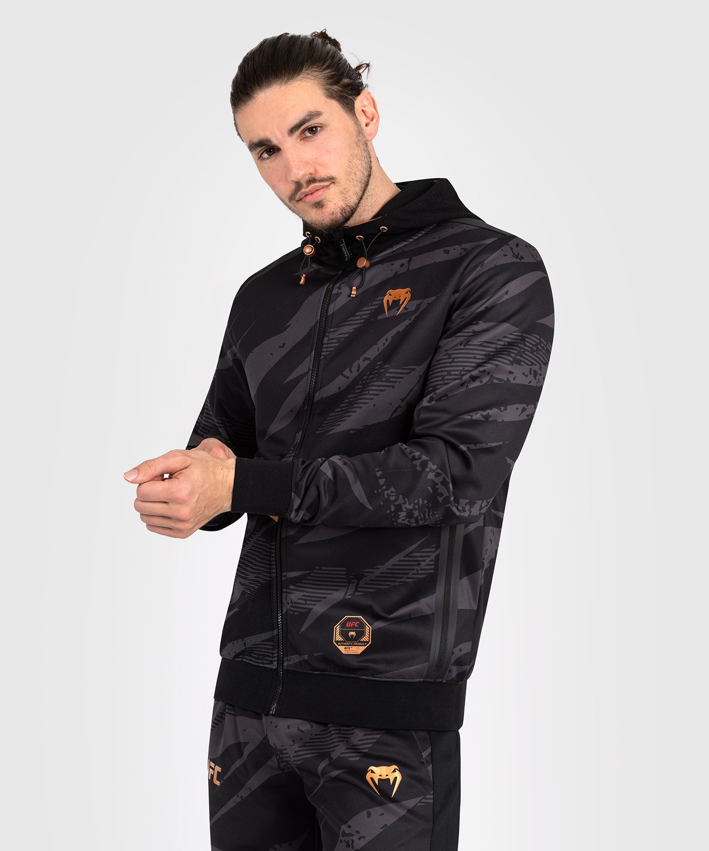 UFC Adrenaline by Venum Fight Week Felpa Con Cappuccio e zip da Uomo - Urban Camo