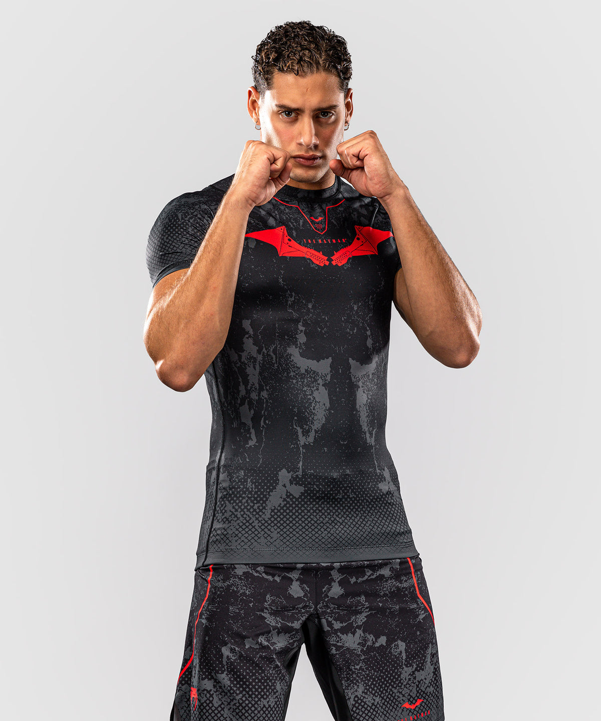 Rashguard à manches courtes Venum x Batman - Noir/Gris/Rouge