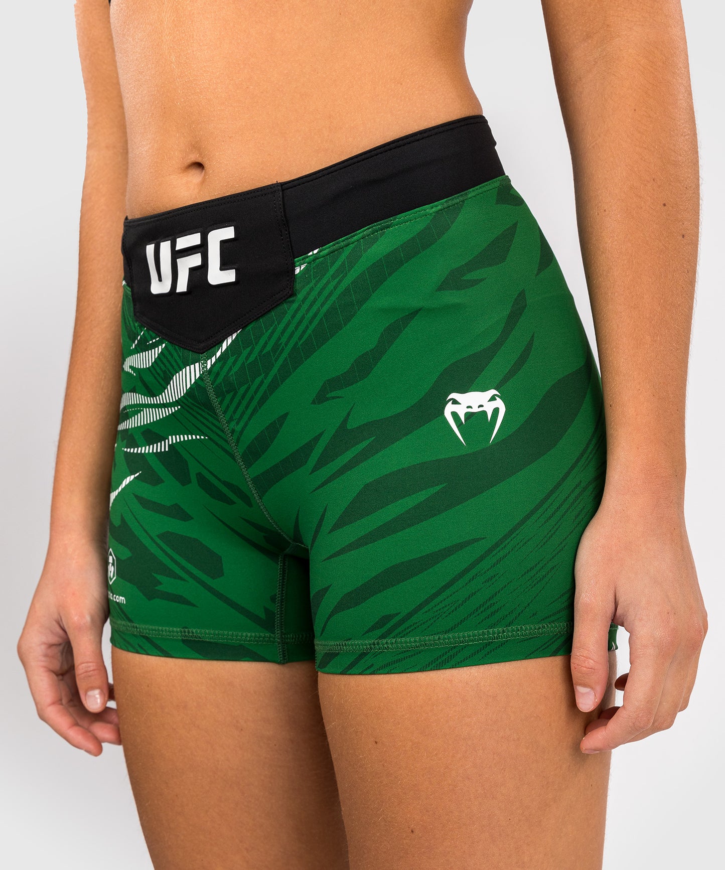UFC Fusion by Venum Authentic Fight Night Women’s Vale Tudo Short - Short Fit - Green