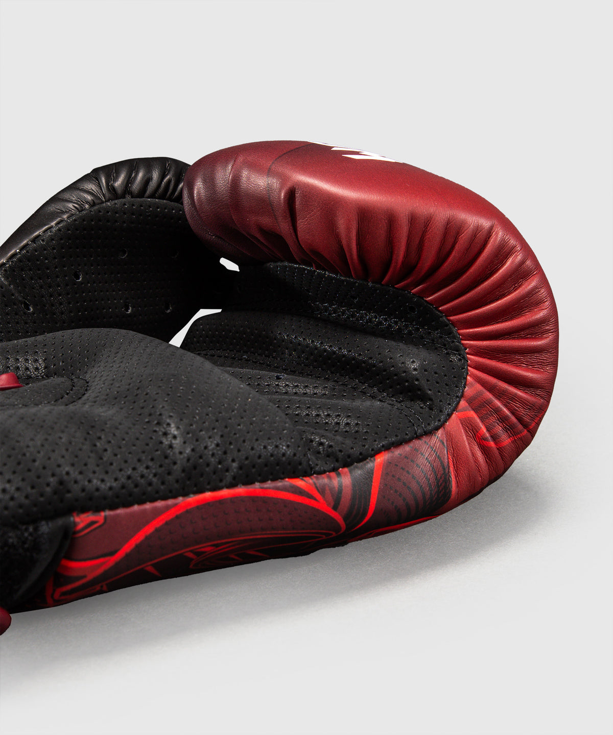 Venum Crimson Viper 2.0 Impact Guantes de boxeo - Negro/Rojo
