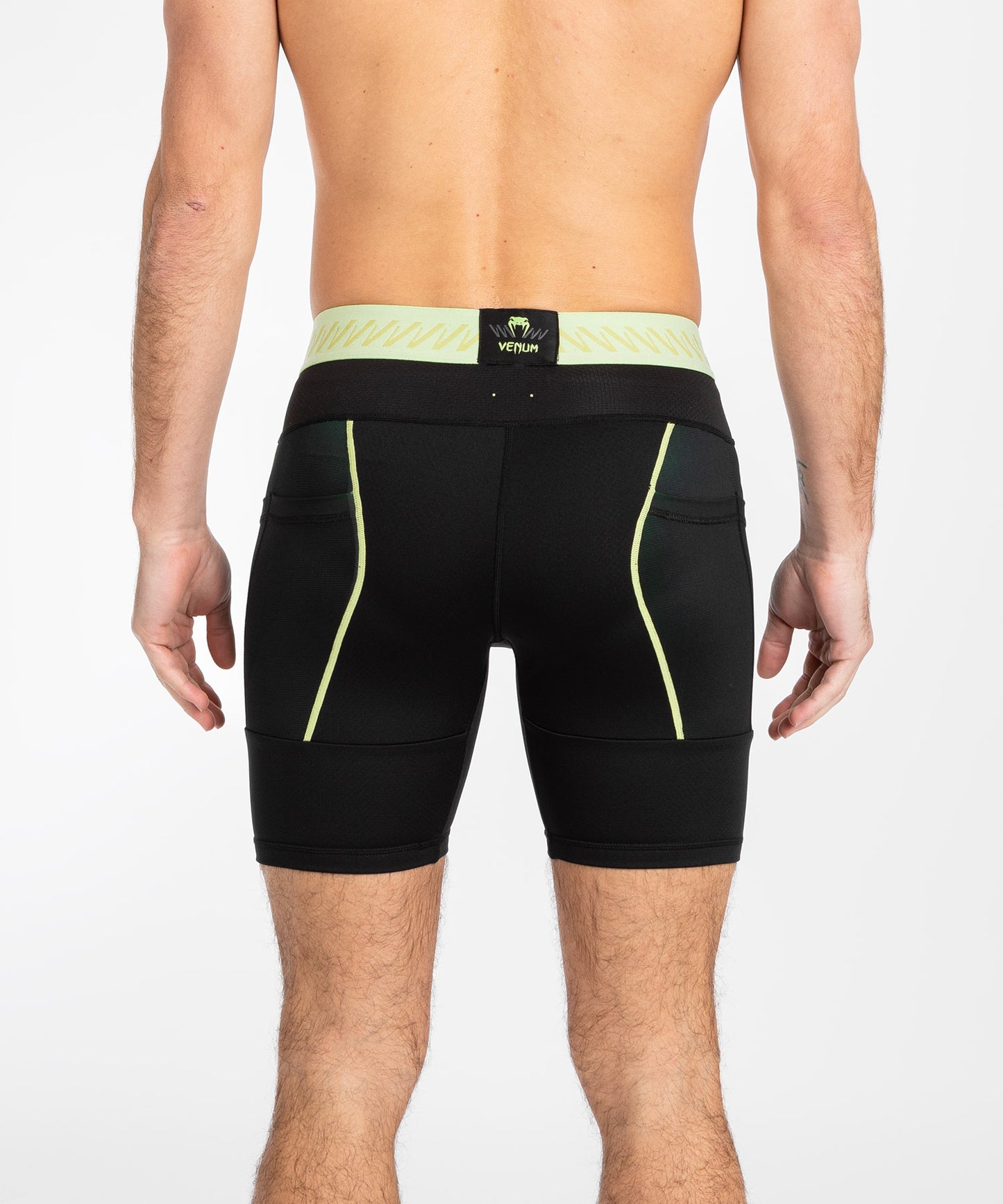 Short de compression pour Hommes Venum Fusion 2.0 - Noir/Jaune