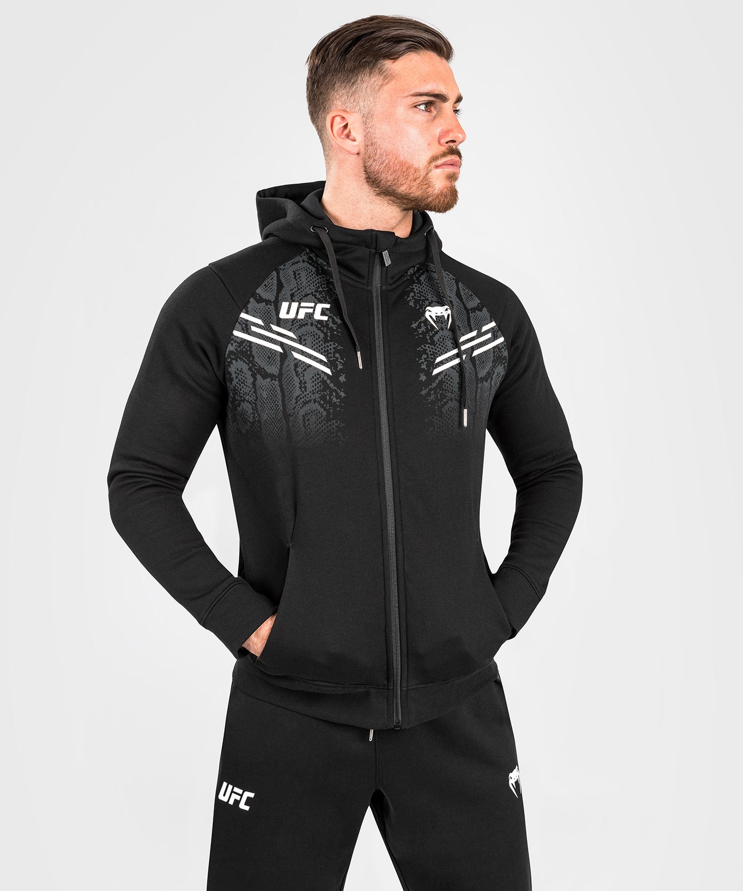 Sweatshirt Zippé à Capuche pour Hommes UFC Adrenaline by Venum Replica - Noir