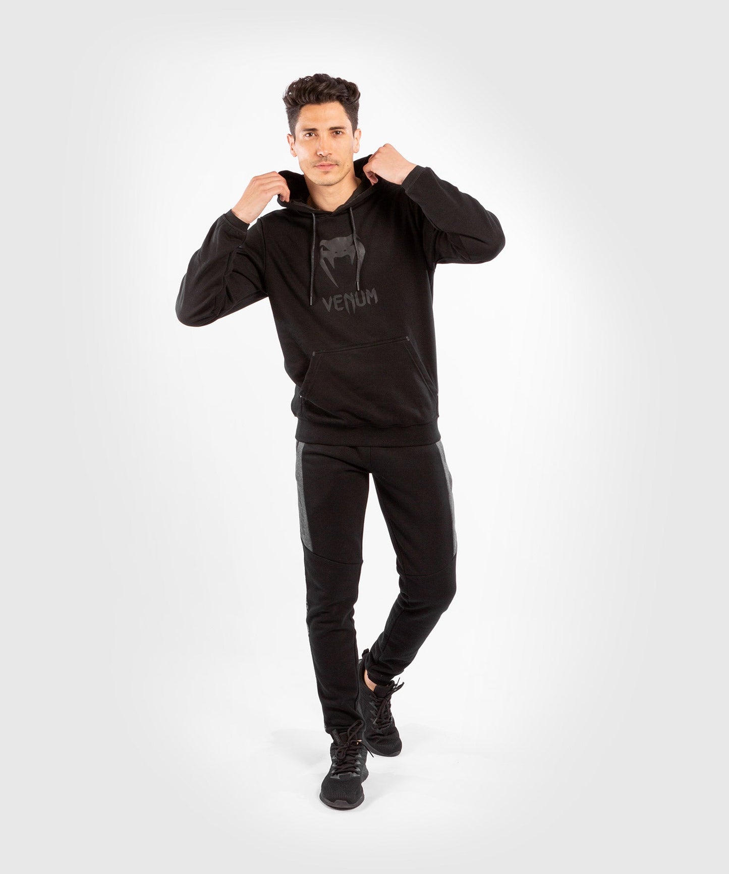 Venum Classic Sweatshirt - Schwarz/Schwarz
