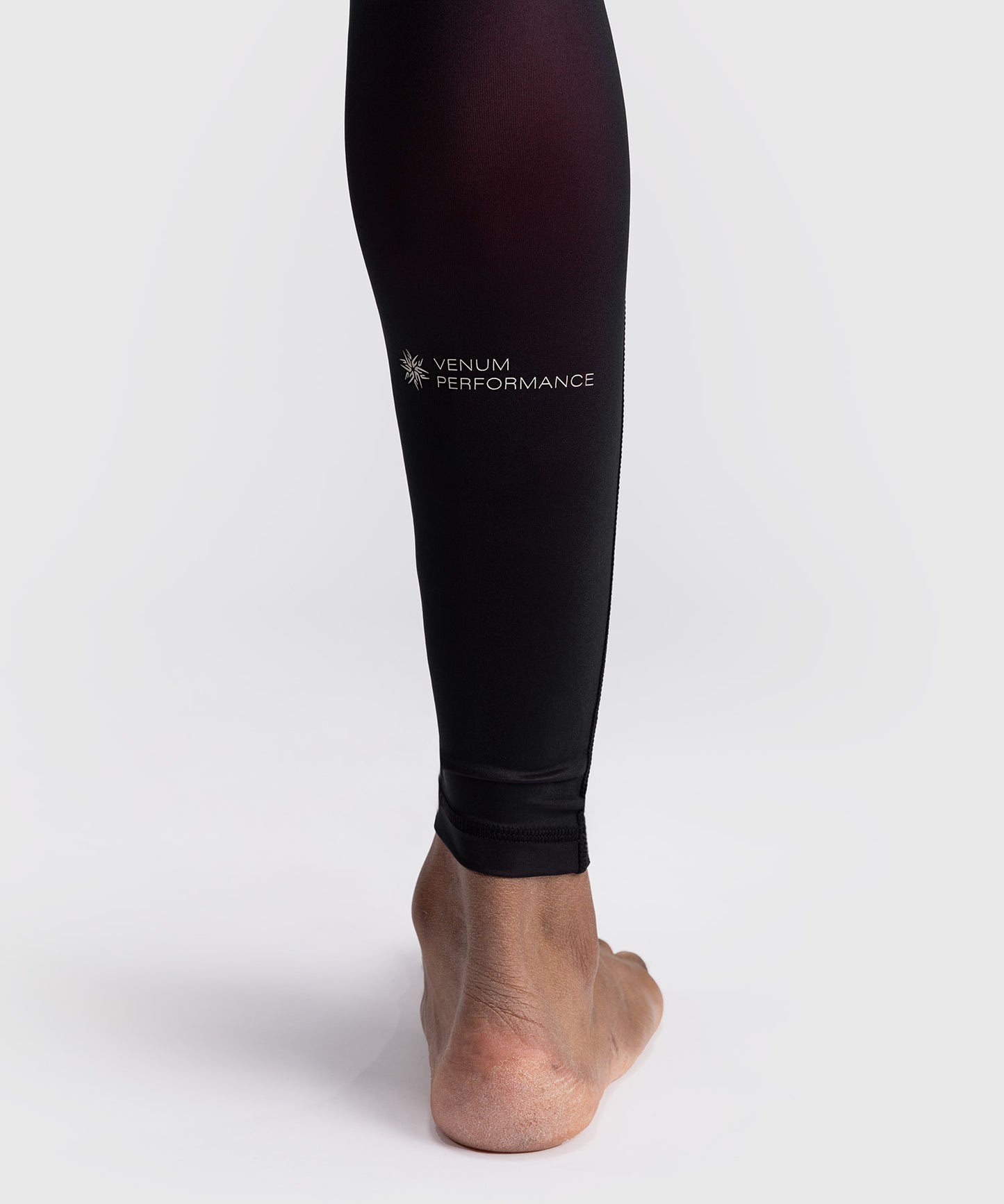 Venum G-Fit Air Kompressionshose für Männer - Tiefschwarz/Feuerrot