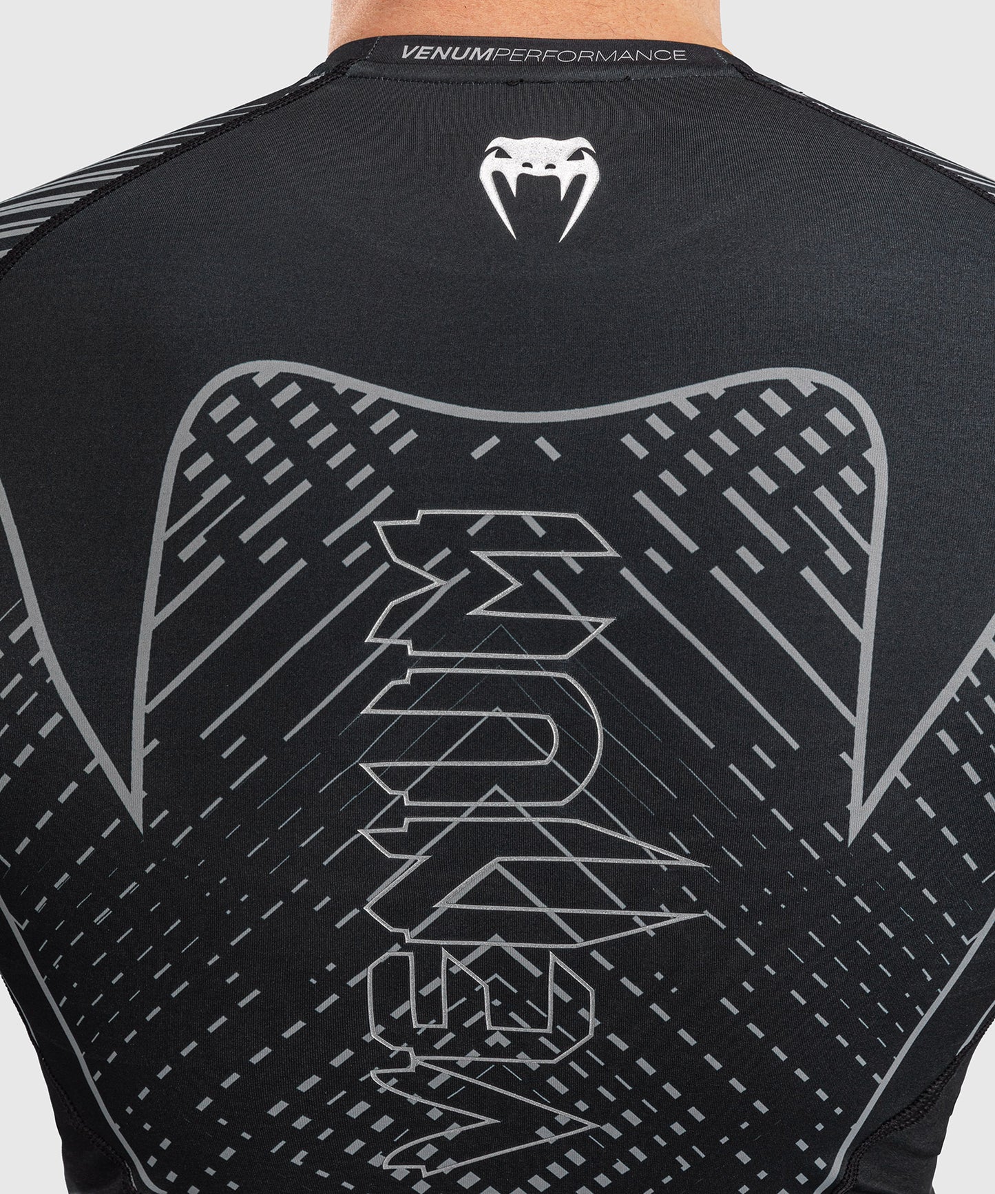 Rashguard à Manches Longues Venum Midnight Fury – Noir/Gris/Argent