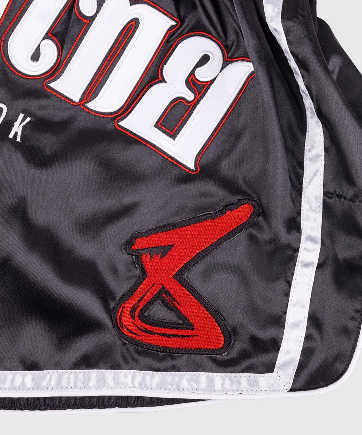 8 Weapons Bangkok Pantaloncini da Muay Thai - Nero/Bianco