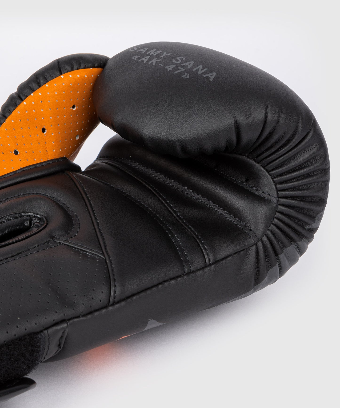 Gants de boxe Venum S47 - Noir/Orange
