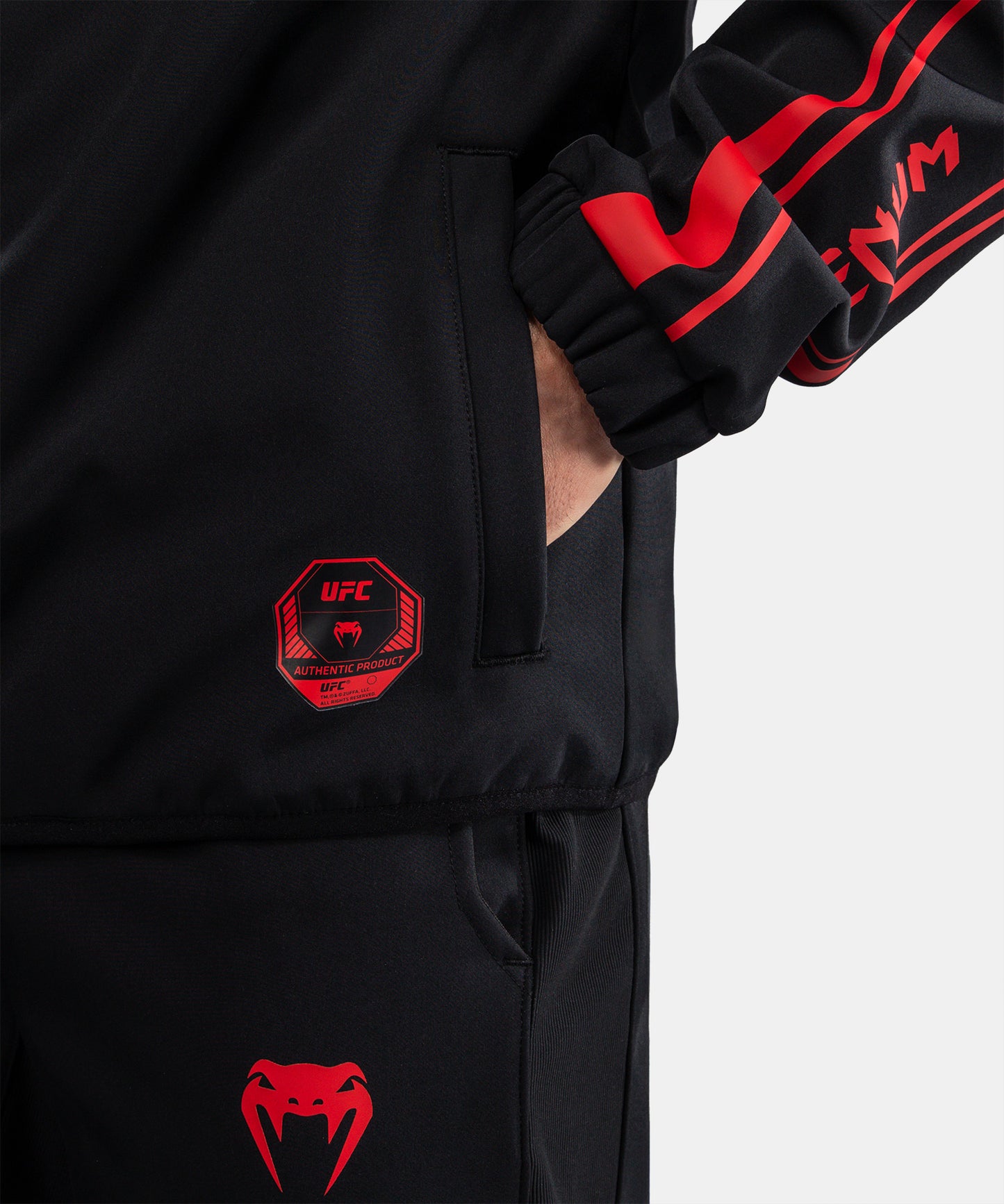 Venum UFC Unity by Venum Authentic Fight Week Herren-Kapuzenjacke mit Reißverschluss - Schwarz