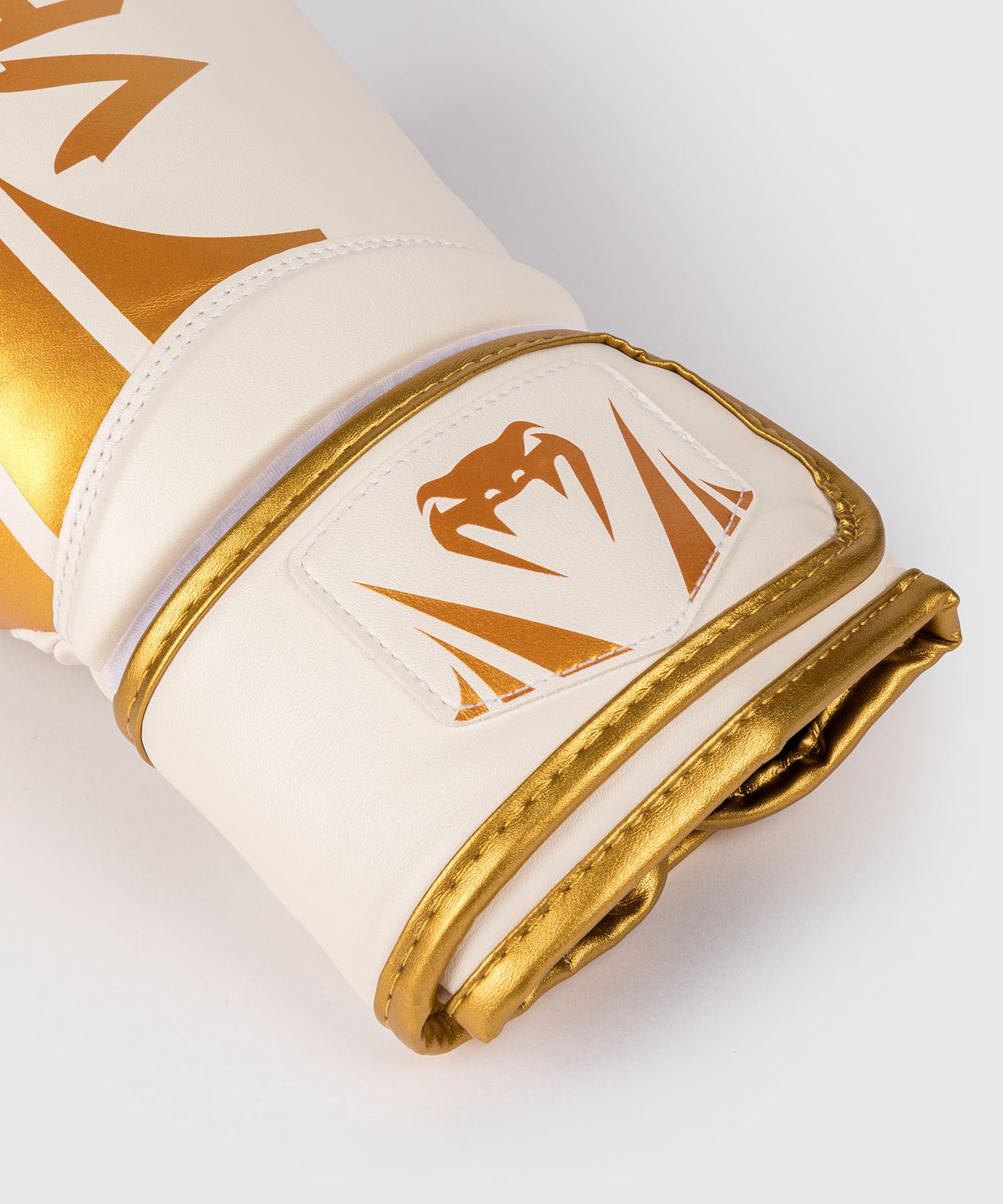 Gants de Boxe Venum Challenger 2.5 – Blanc/Or