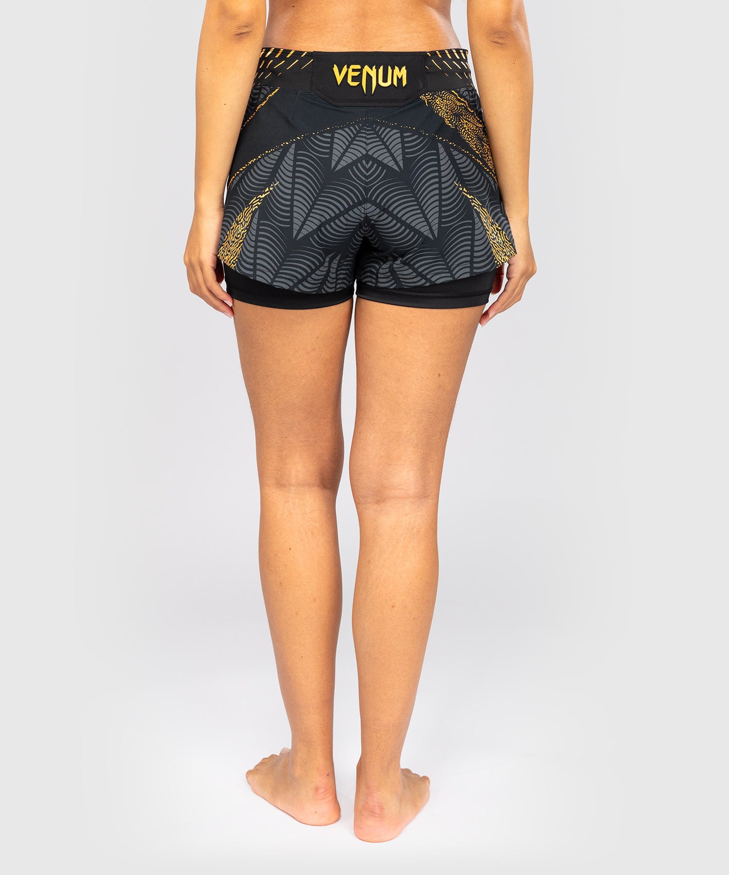 UFC Zenith by Venum Authentic Fight Night Kurze Passform Fight Short Damen - Champion