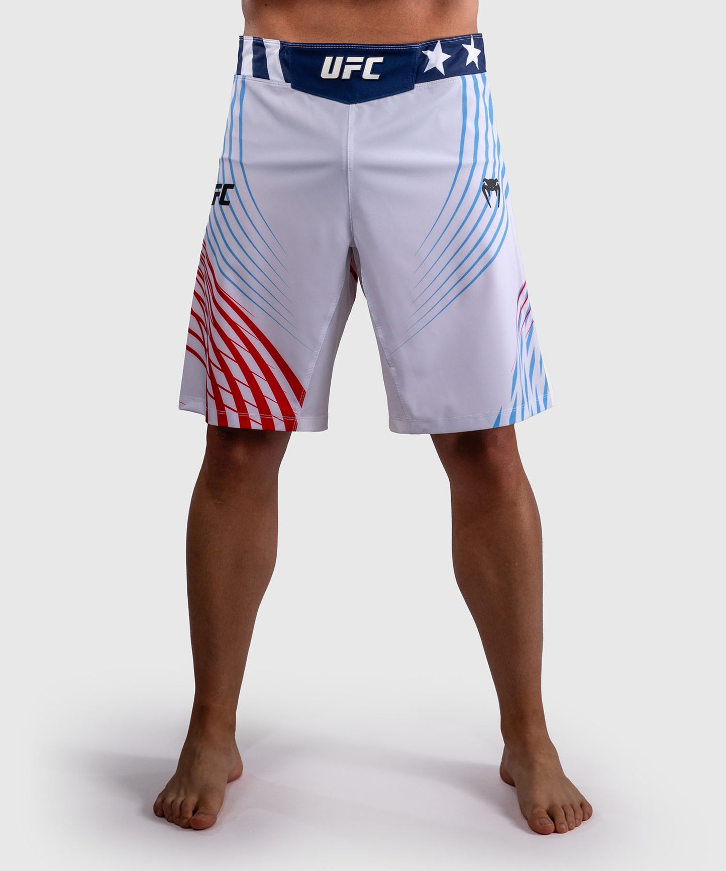 Official UFC Freedom 250 by Venum Authentic Fight Night Fight Shorts de ajuste largo para hombre - Blanco