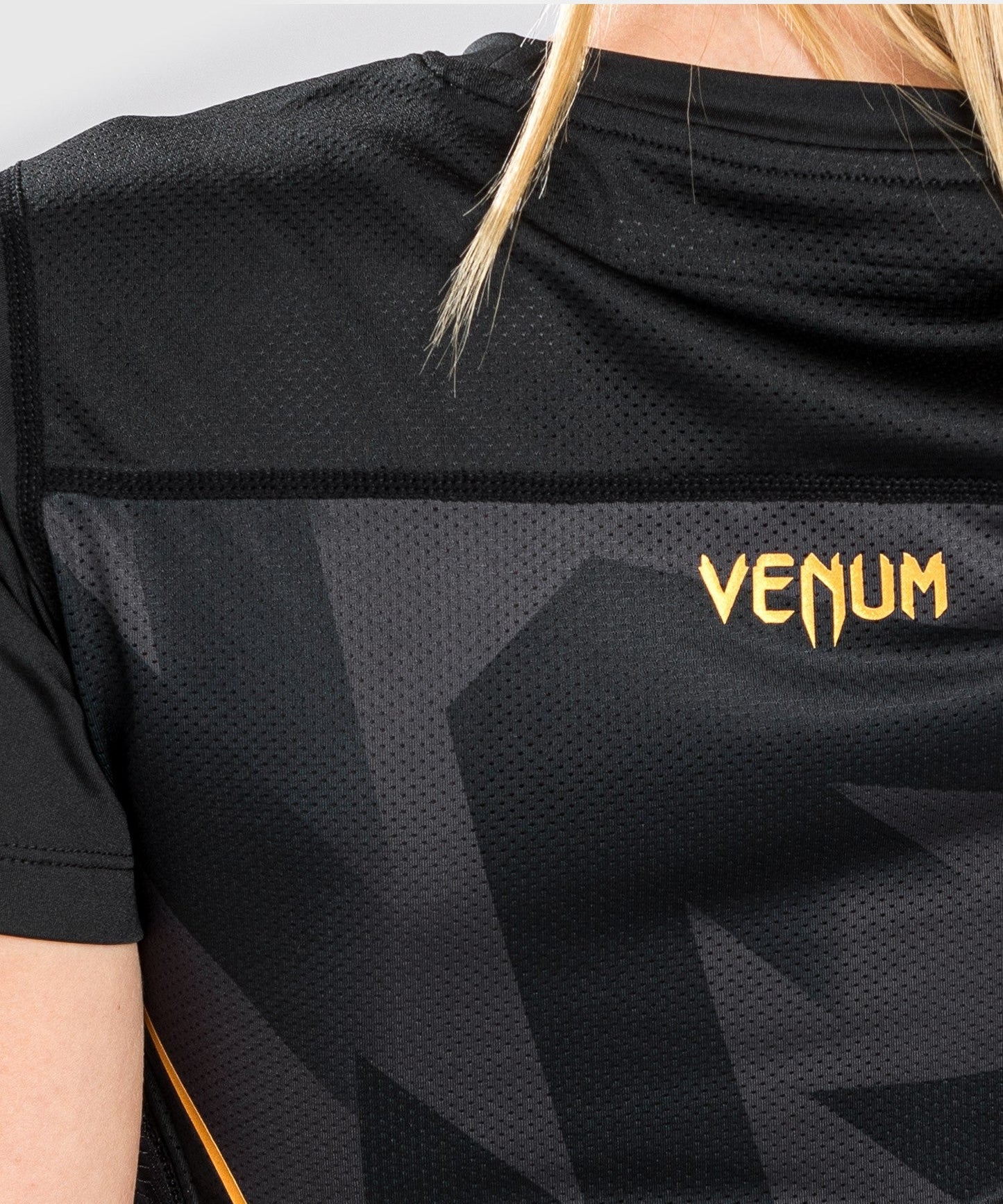 T-Shirt Dry Tech Venum Razor - For Women - Black/Gold