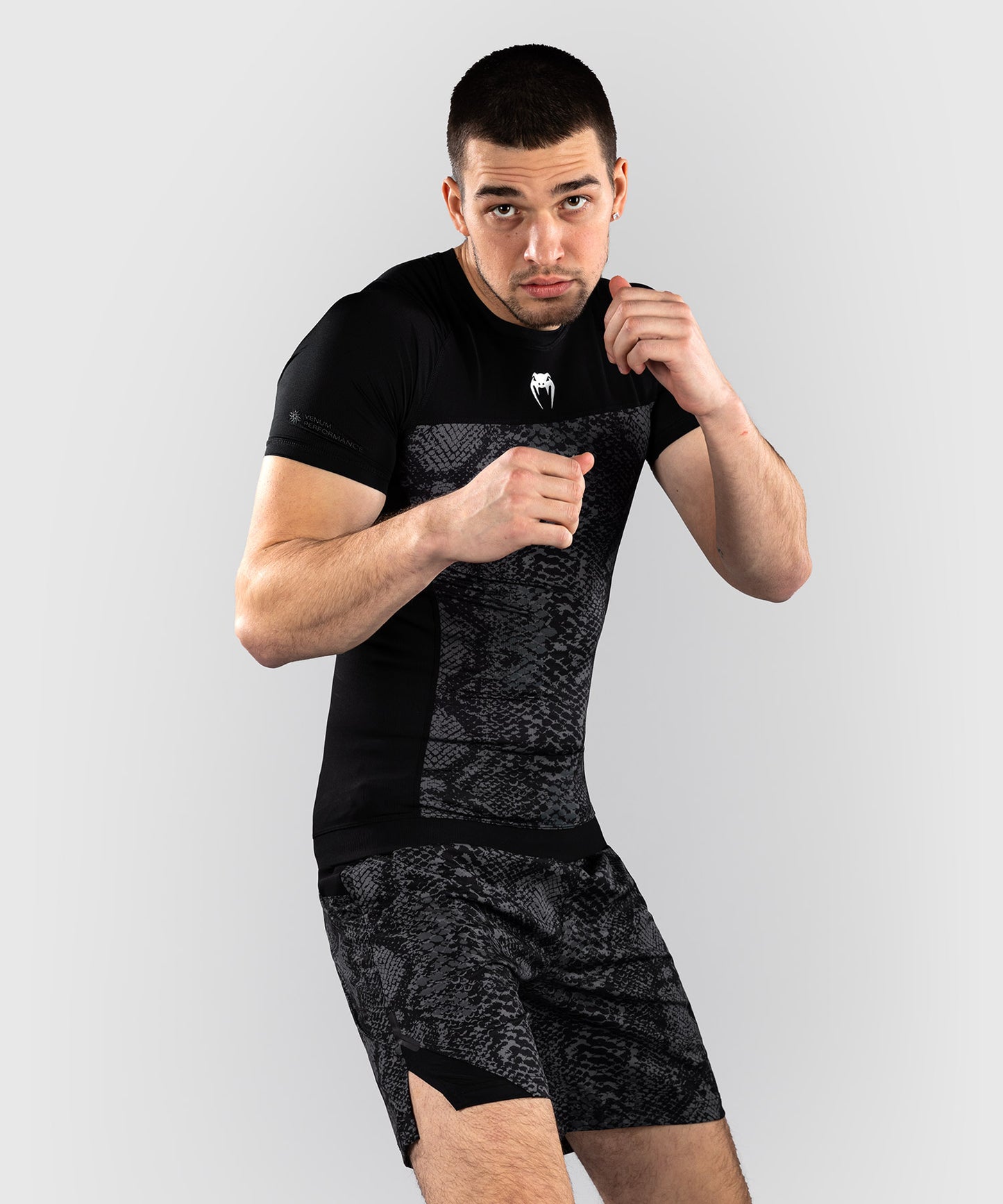 Venum G-Fit Scales Kurzarm Rashguard – Schwarz/Anthrazitgrau