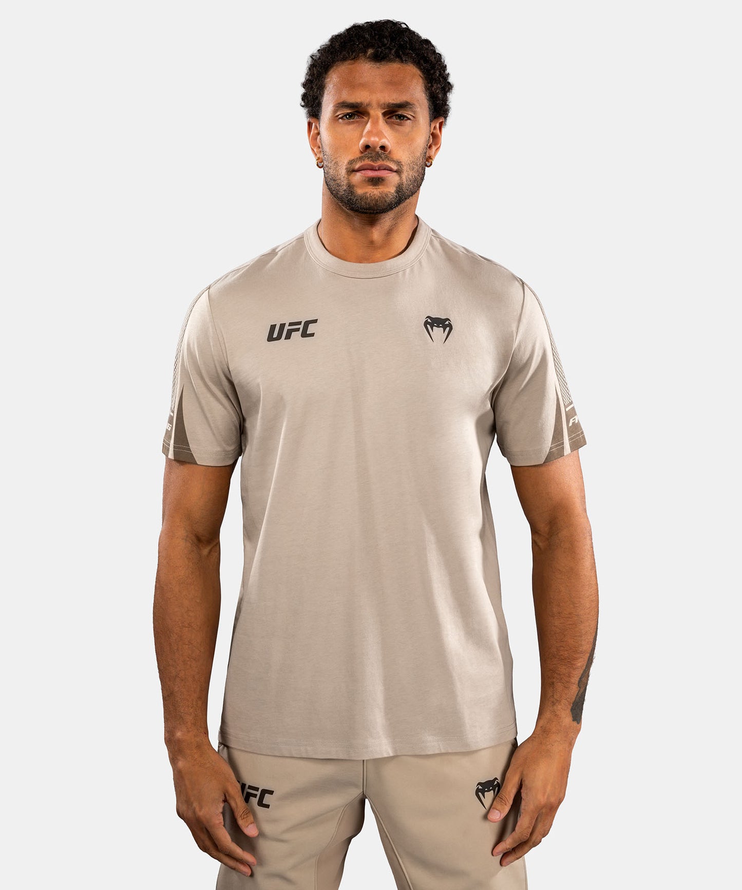 Venum UFC Unity by Venum Authentic Fight Week Herren-Kurzarm-T-Shirt - Sand