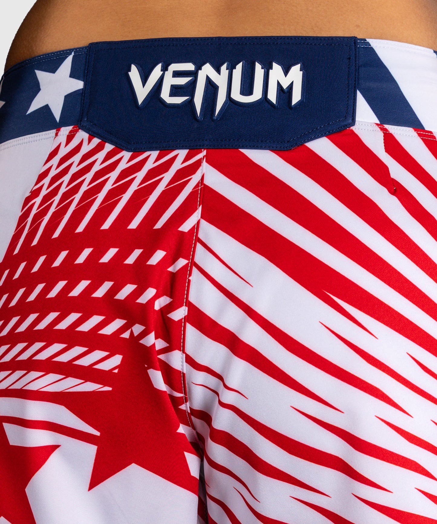 Official UFC Freedom 250 by Venum Authentic Fight Night Fight Shorts para mujer - Blanco