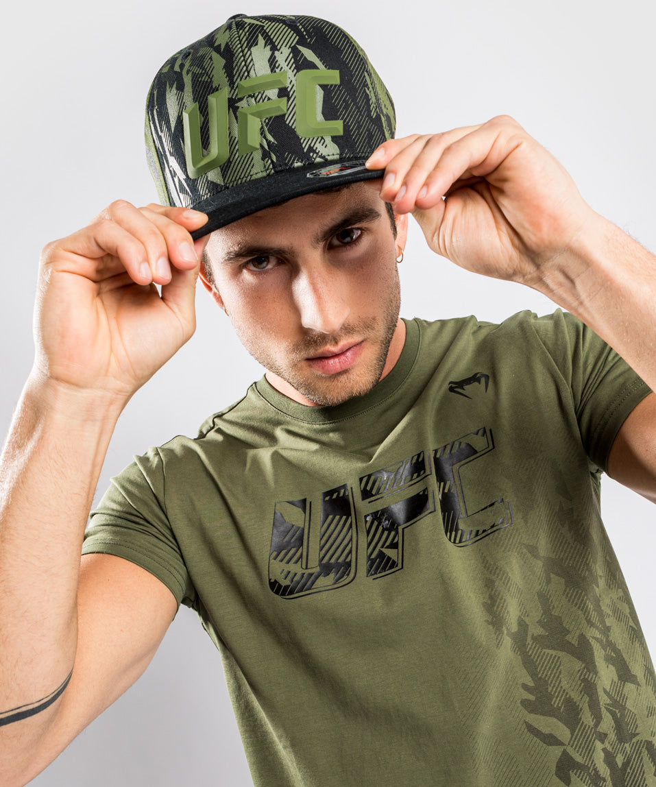 T-shirt Manches Courtes en Coton Homme UFC Venum Authentic Fight Week - Kaki