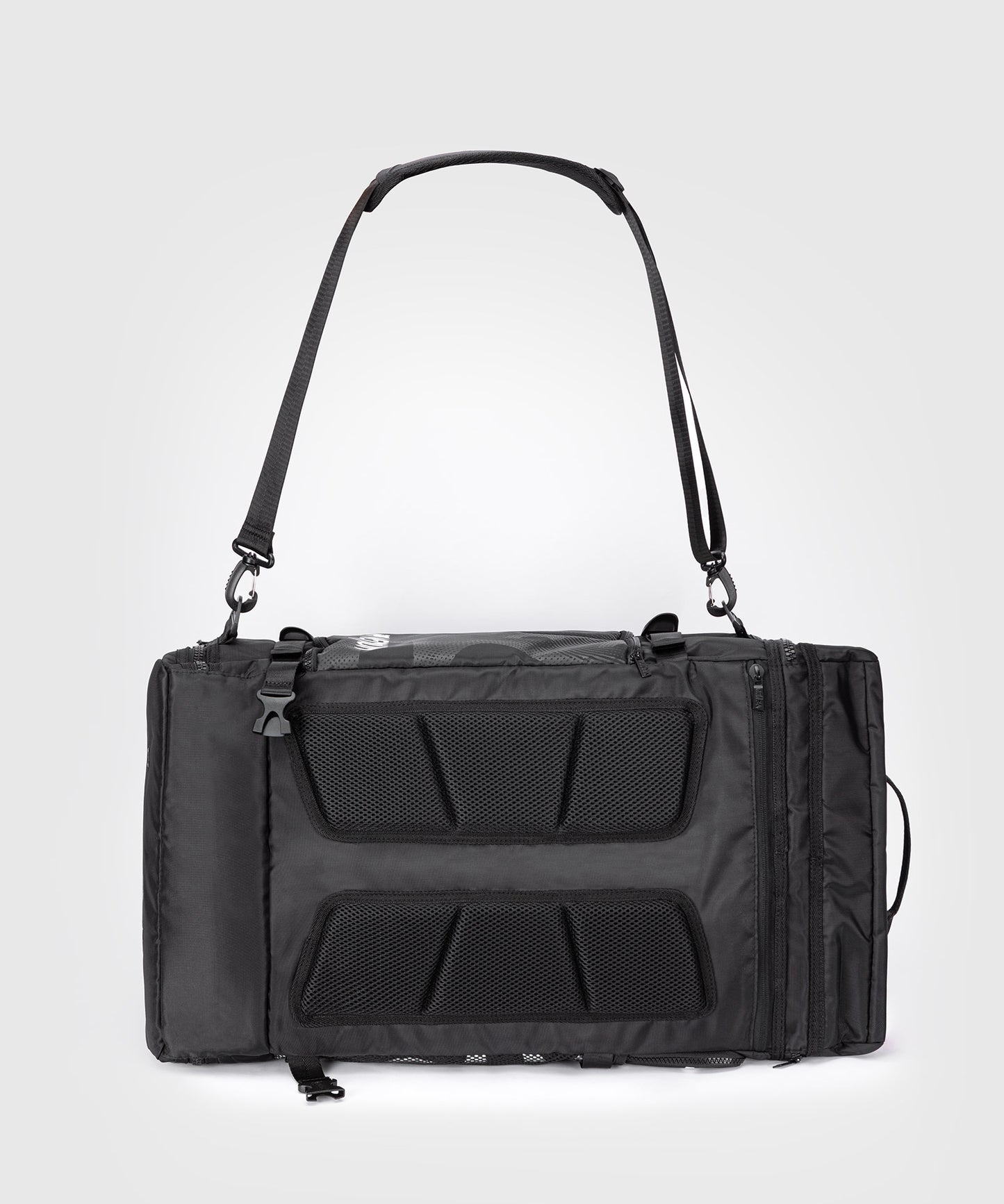 Venum Shockwave Bolsa Deportiva Convertible (48L) - Negro