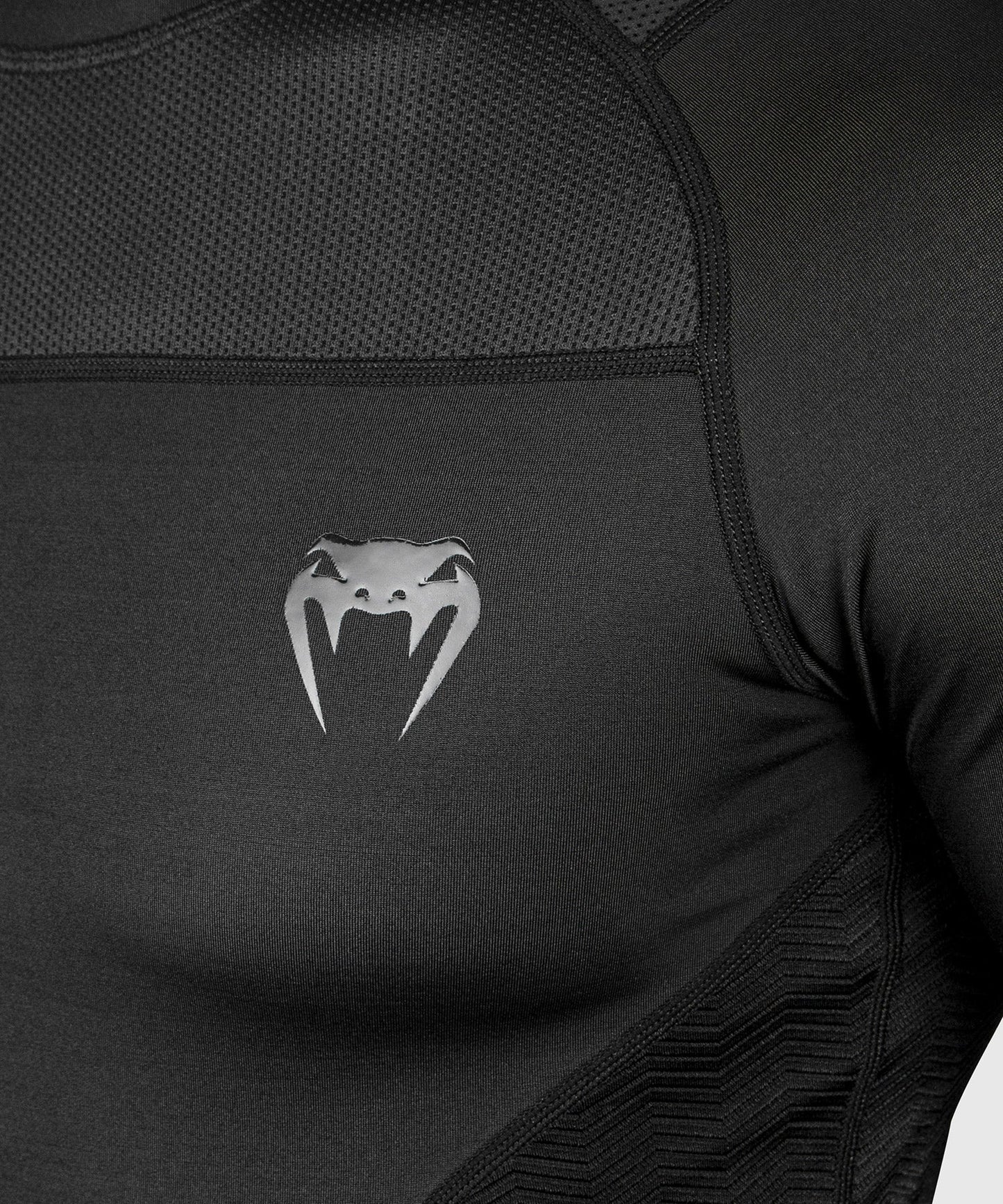 Venum G-Fit Rashguard - Short Sleeve - Black