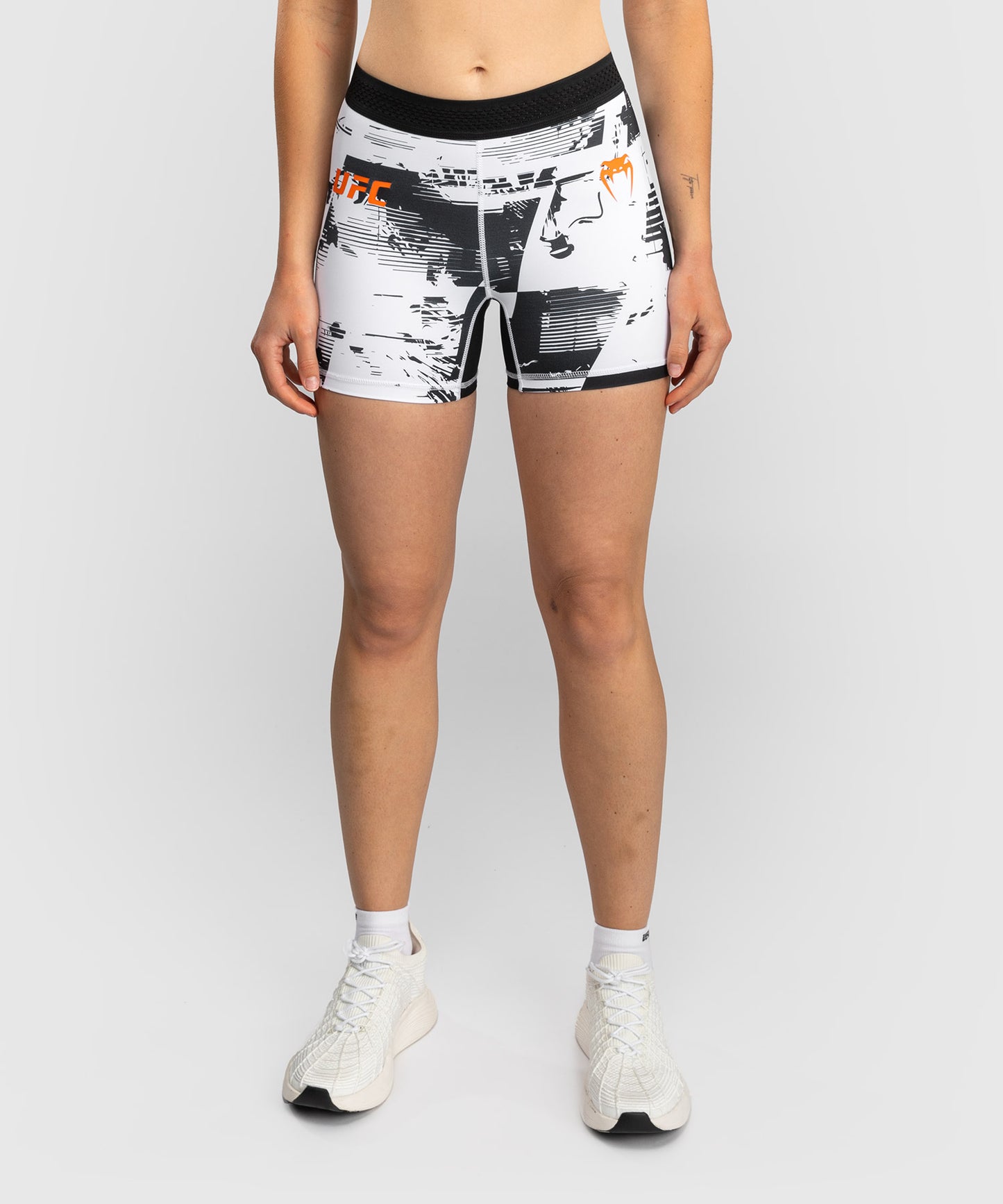 UFC Zenith by Venum Authentic Fight Week Pantaloncini Vale Tudo Performance Donna - Bianco