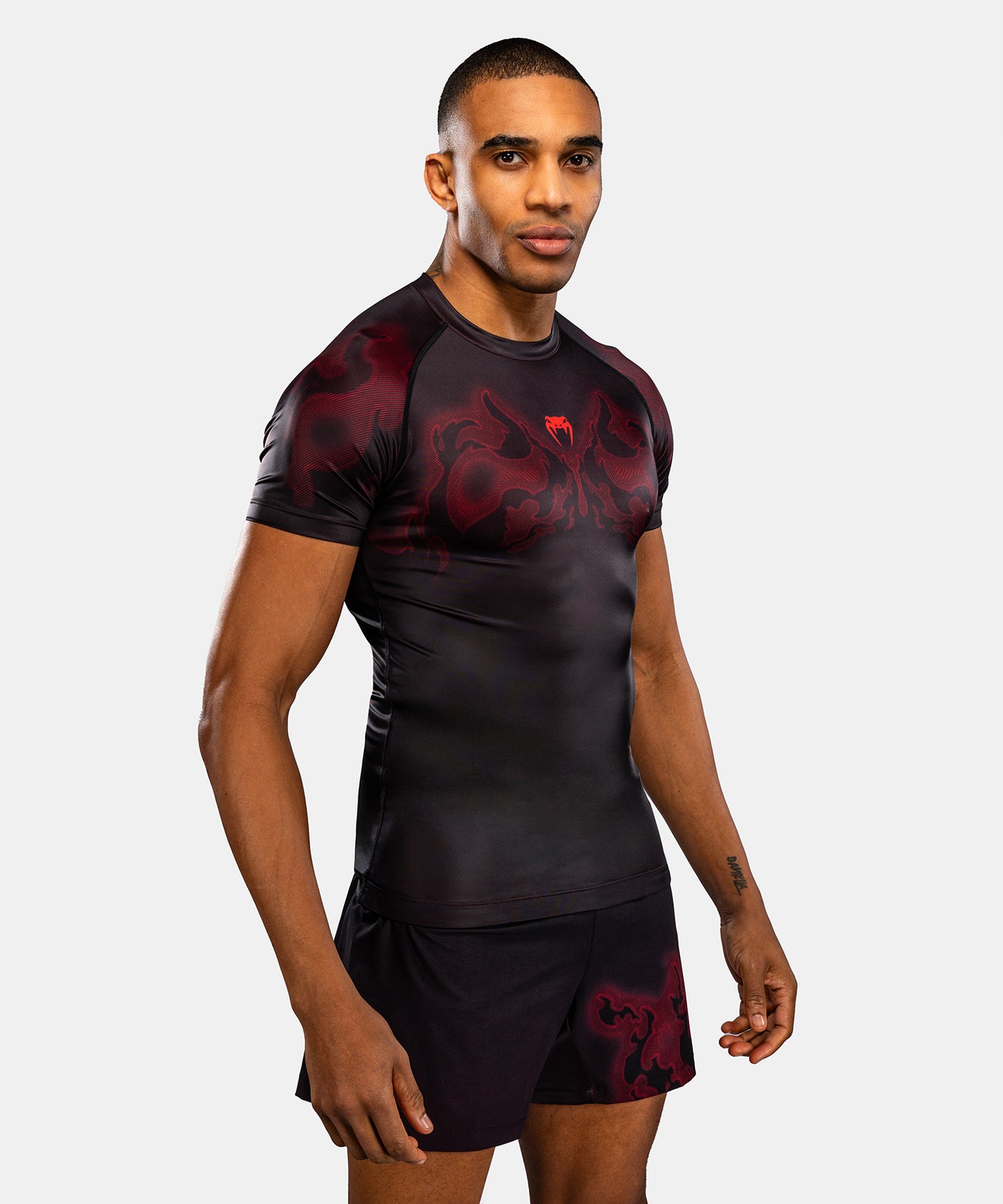 Rashguard à Manches Courtes Venum Spectre – Noir/Rouge