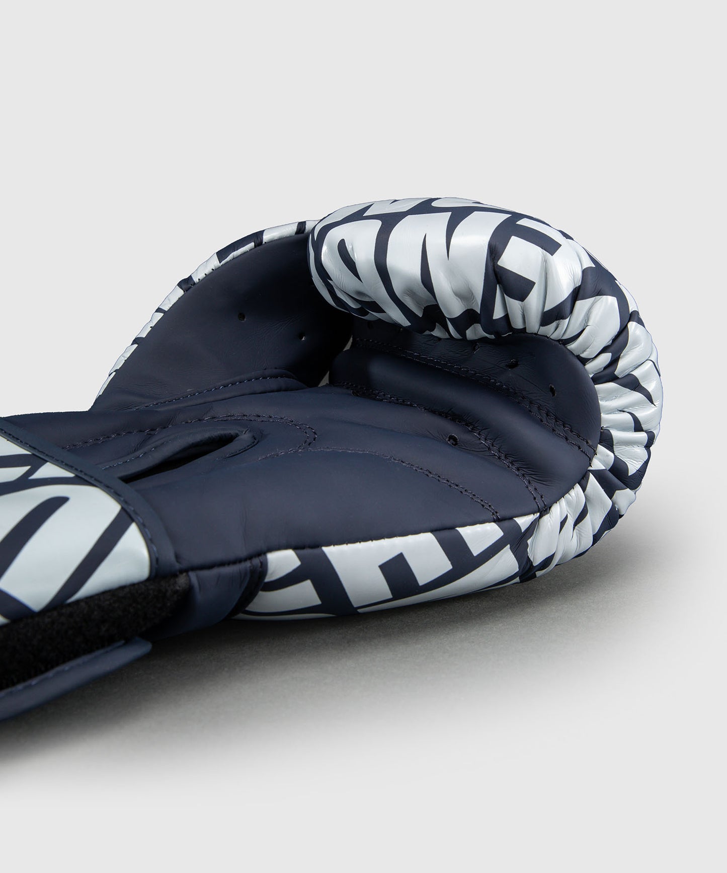 Gants de Boxe Venum Contender 1.5XT - Bleu Marine/Blanc cassé
