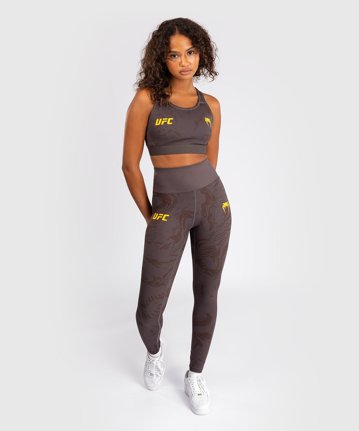 UFC Fusion by Venum Fight Week Performance Leggings für Damen - Erdbraun