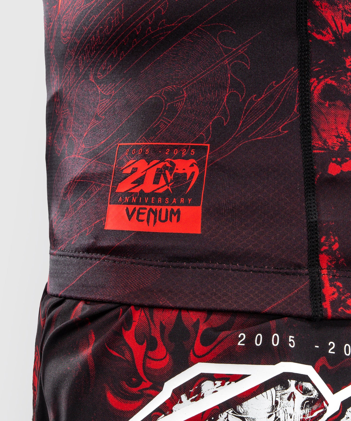 Rashguard à Manches Courtes Venum 20th Anniversary - Noir/Rouge