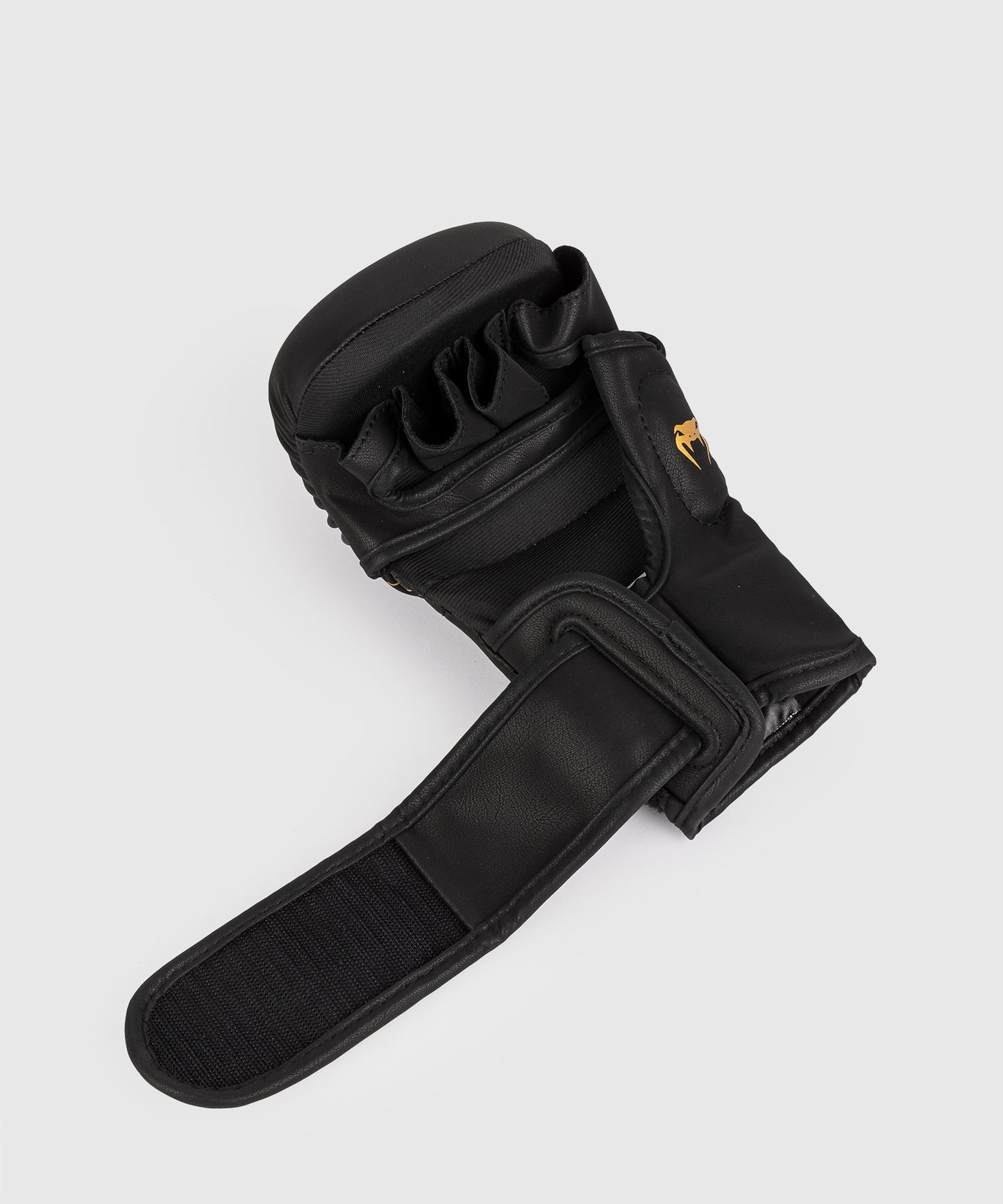 Gants de Sparring Venum Serpenti – Noir/Argent/Or