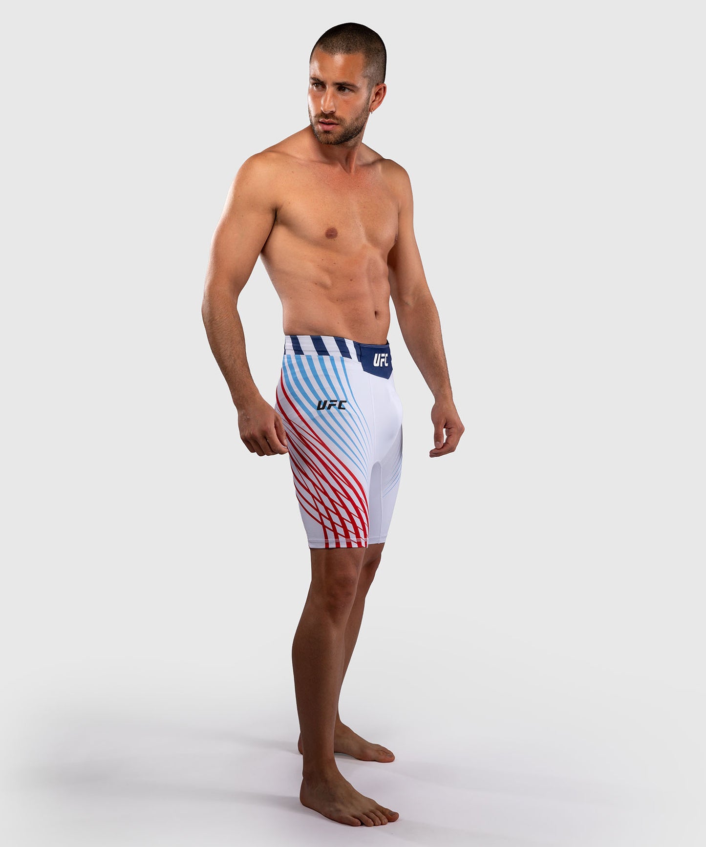 Official UFC Freedom 250 by Venum Authentic Fight Night Vale Tudo Shorts para hombre - Blanco