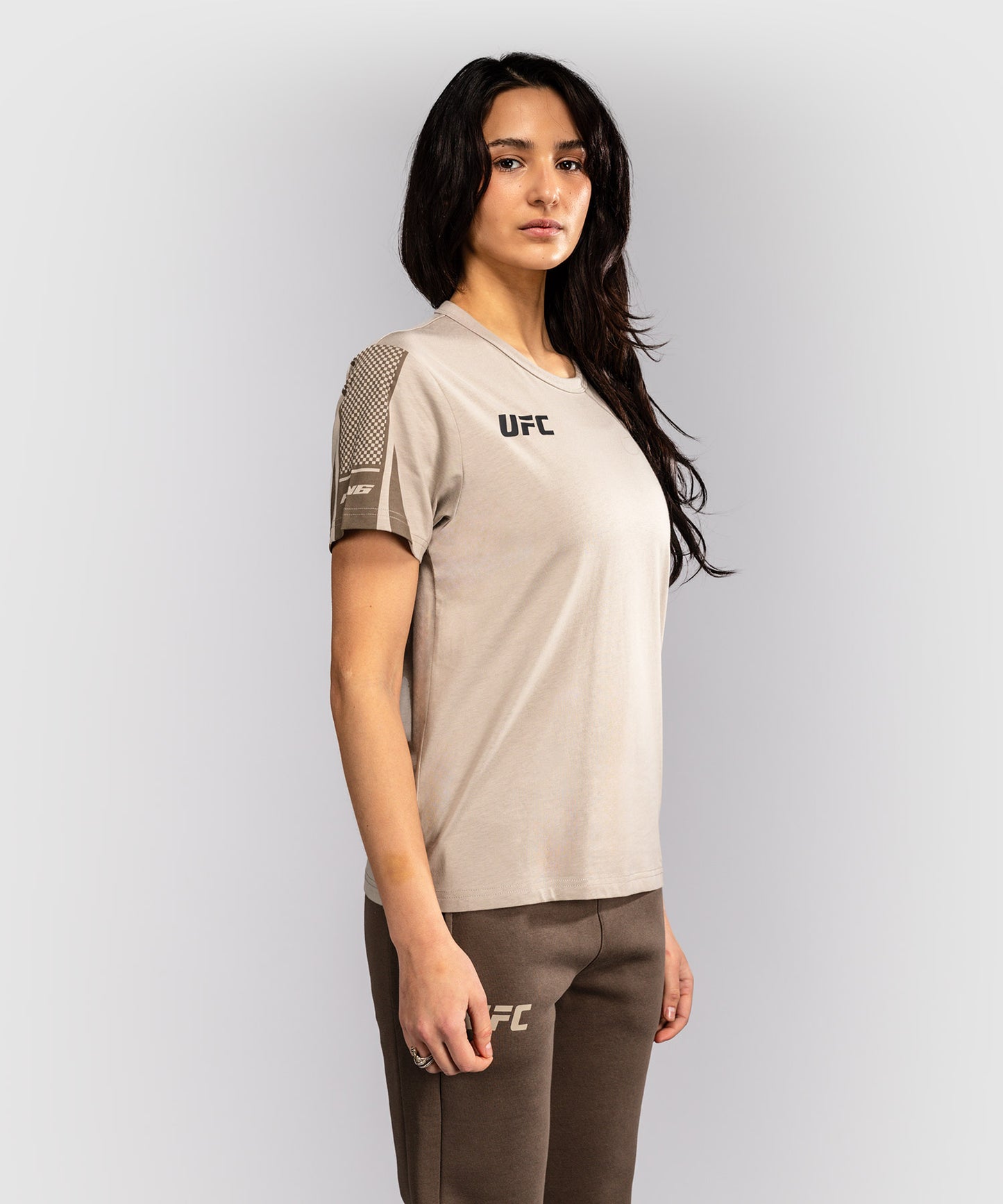 Venum UFC Unity by Venum Authentic Fight Week T-shirt a Maniche Corte da Donna - Sabbia