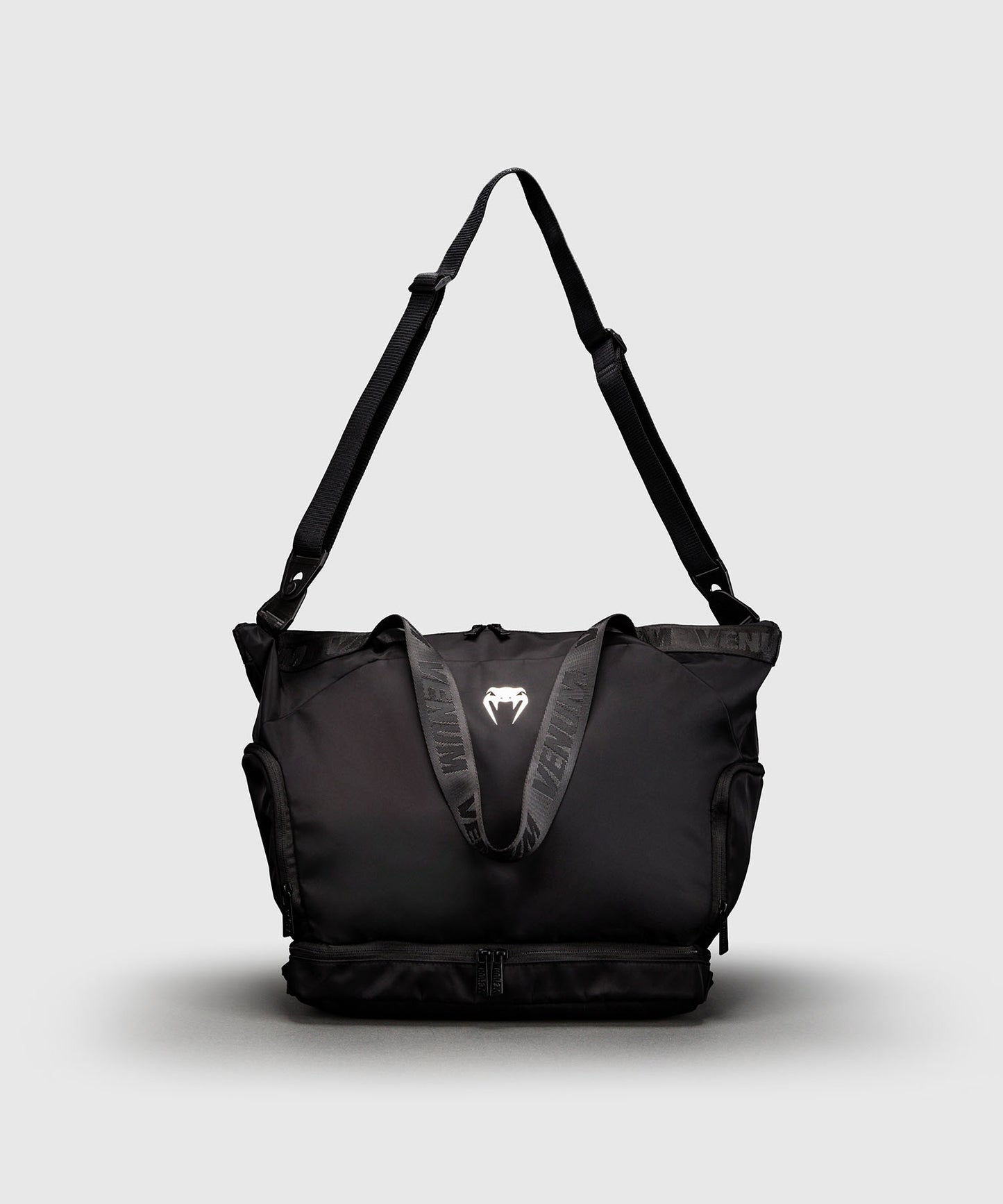 Venum Essential Sports Bags - Black