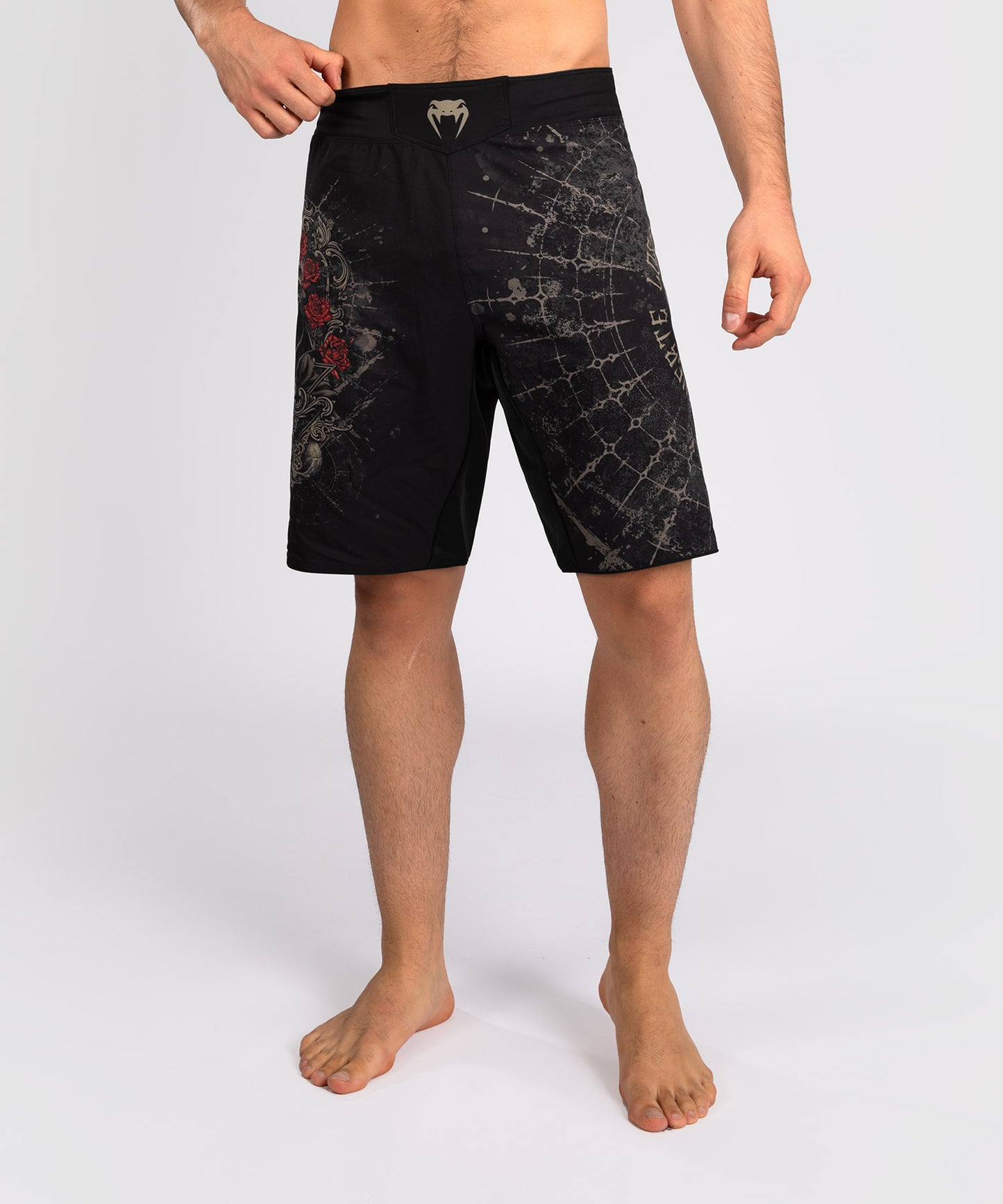 Venum Santa Muerte 5.0 Herren-Kampfshorts - Tiefschwarz/Gold