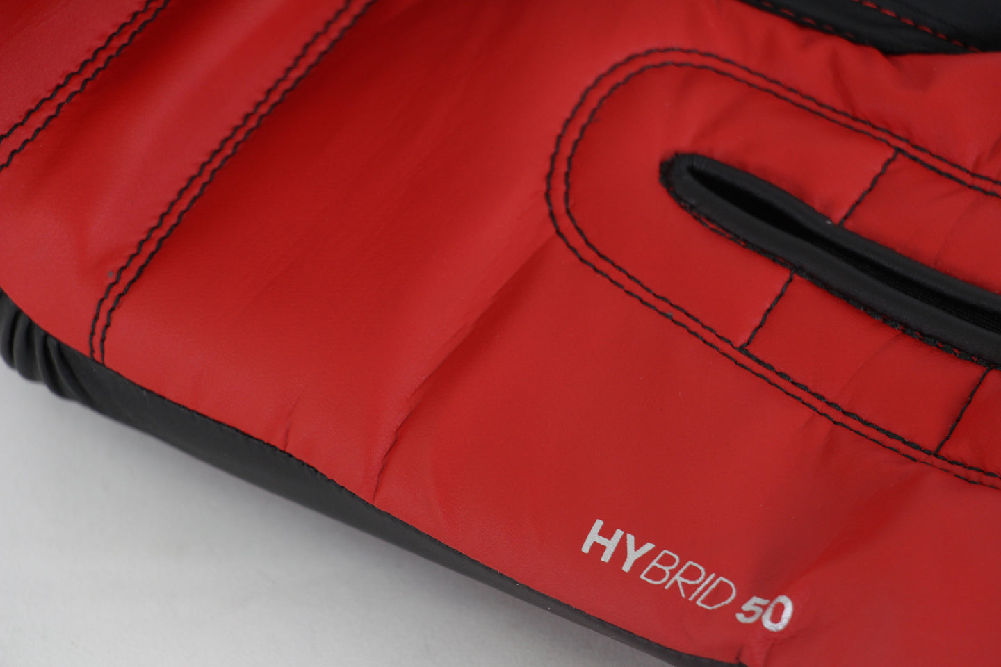 Gants de boxe Adidas Hybrid 50 - Noir/Rouge