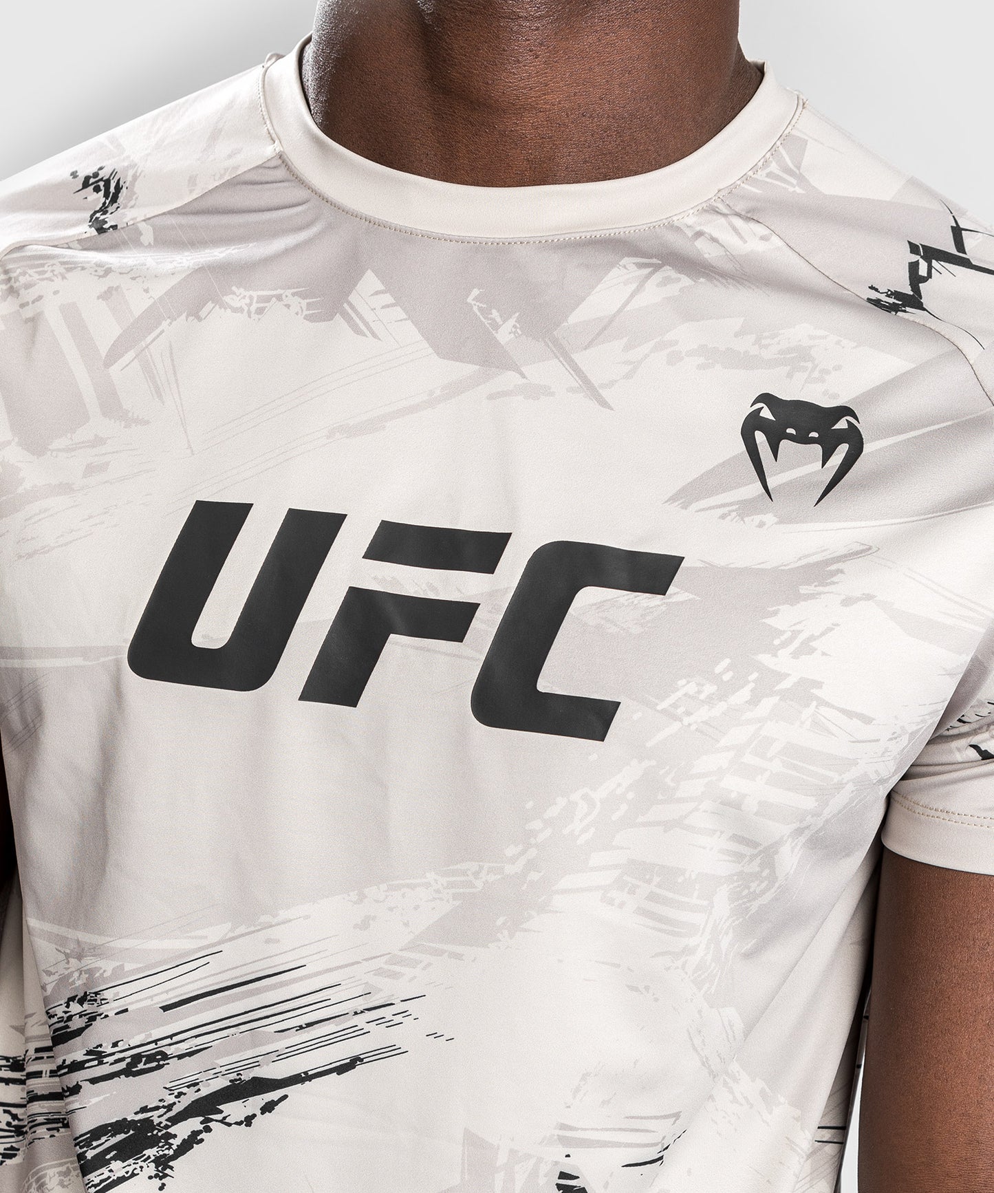 T-shirt Dry Tech-  Manches Courtes Homme UFC Venum Authentic Fight Week 2.0 - Sable