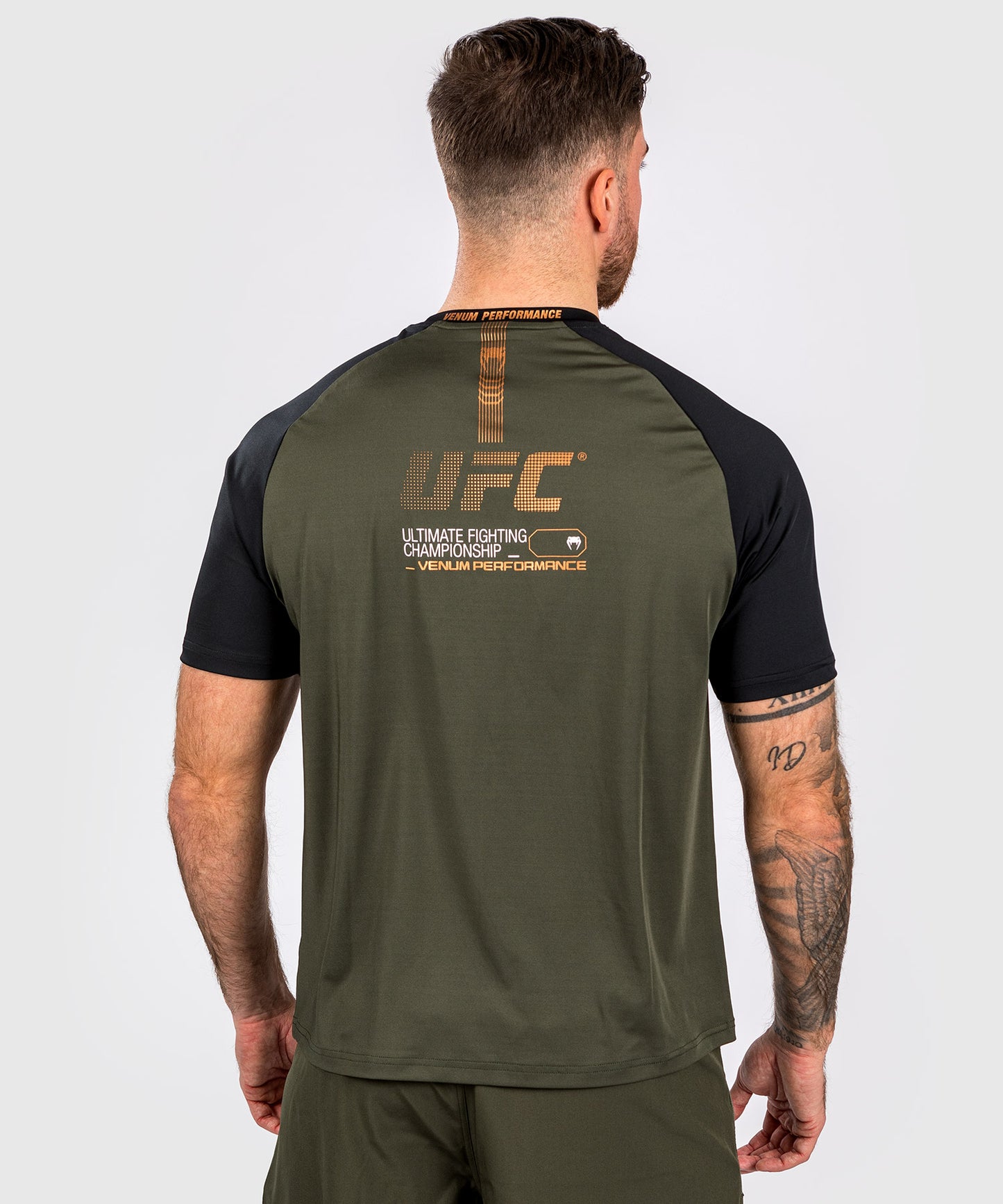 T-shirt Dry-tech pour Hommes UFC Adrenaline by Venum Fight Week - Kaki/Bronze