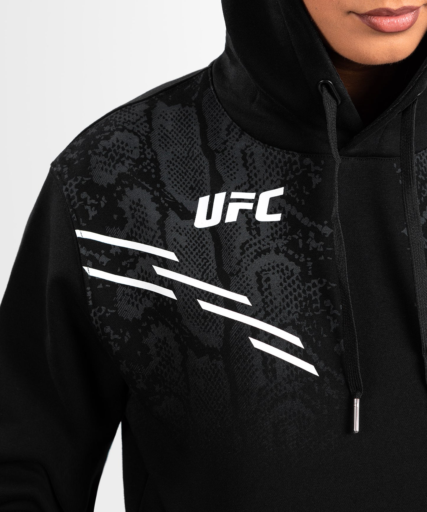 Sweatshirt à Capuche pour Femmes UFC Adrenaline by Venum Replica - Noir
