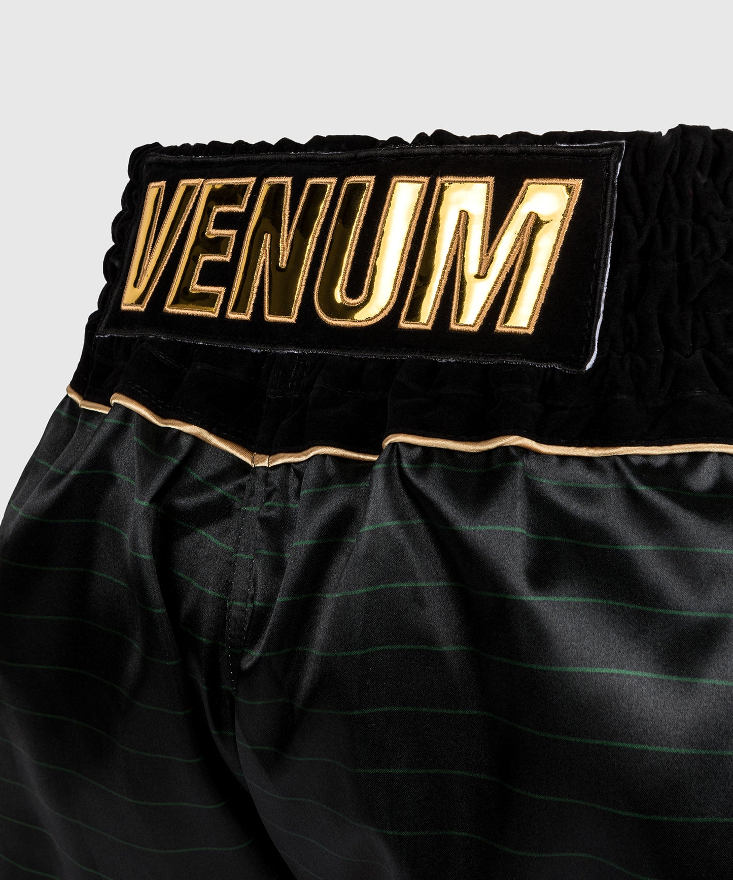 Venum Attack Muay Thai Shorts - Schwarz/Grün