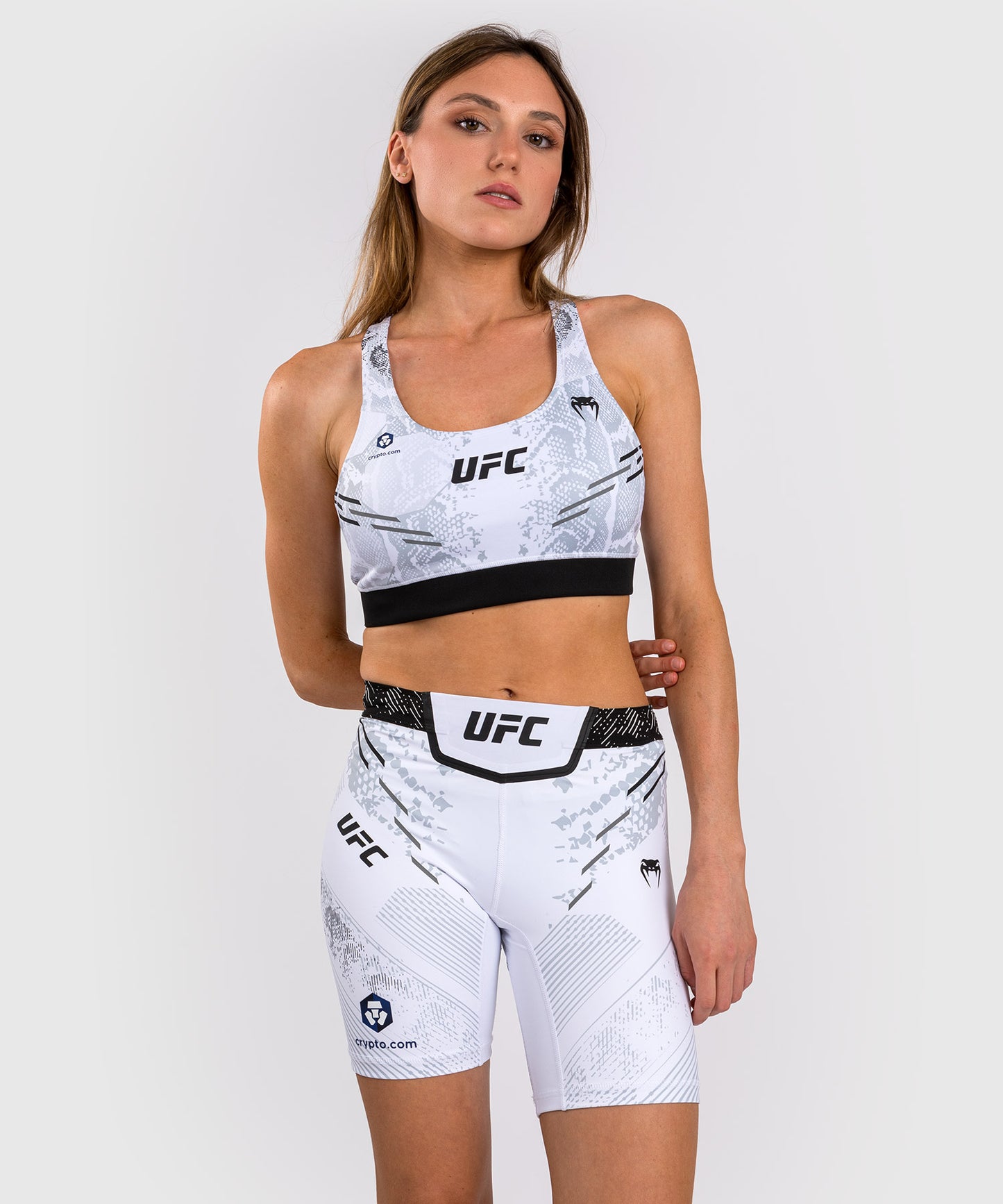 Shorts Vale Tudo Long Fit pour Femmes UFC Adrenaline by Venum Authentic Fight Night - White